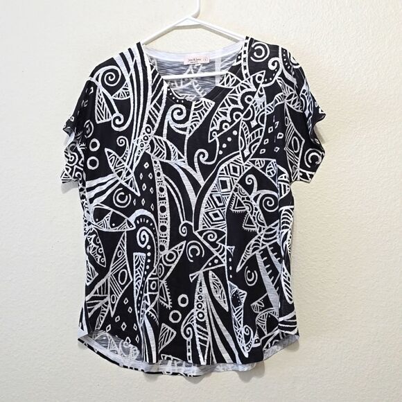 Jess & Jane abstract vneck t-shirt size large. - Picture 1 of 6